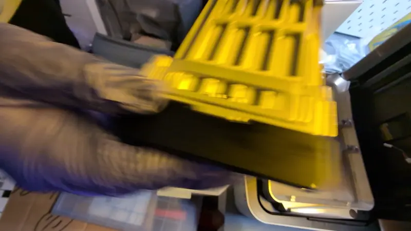 3DWork - PioCreat HALOT-X1: The 16K Printer that turns everything upside down? - halotx1 platformremove ezgif.com video to webp converter - Articles, Electronic boards